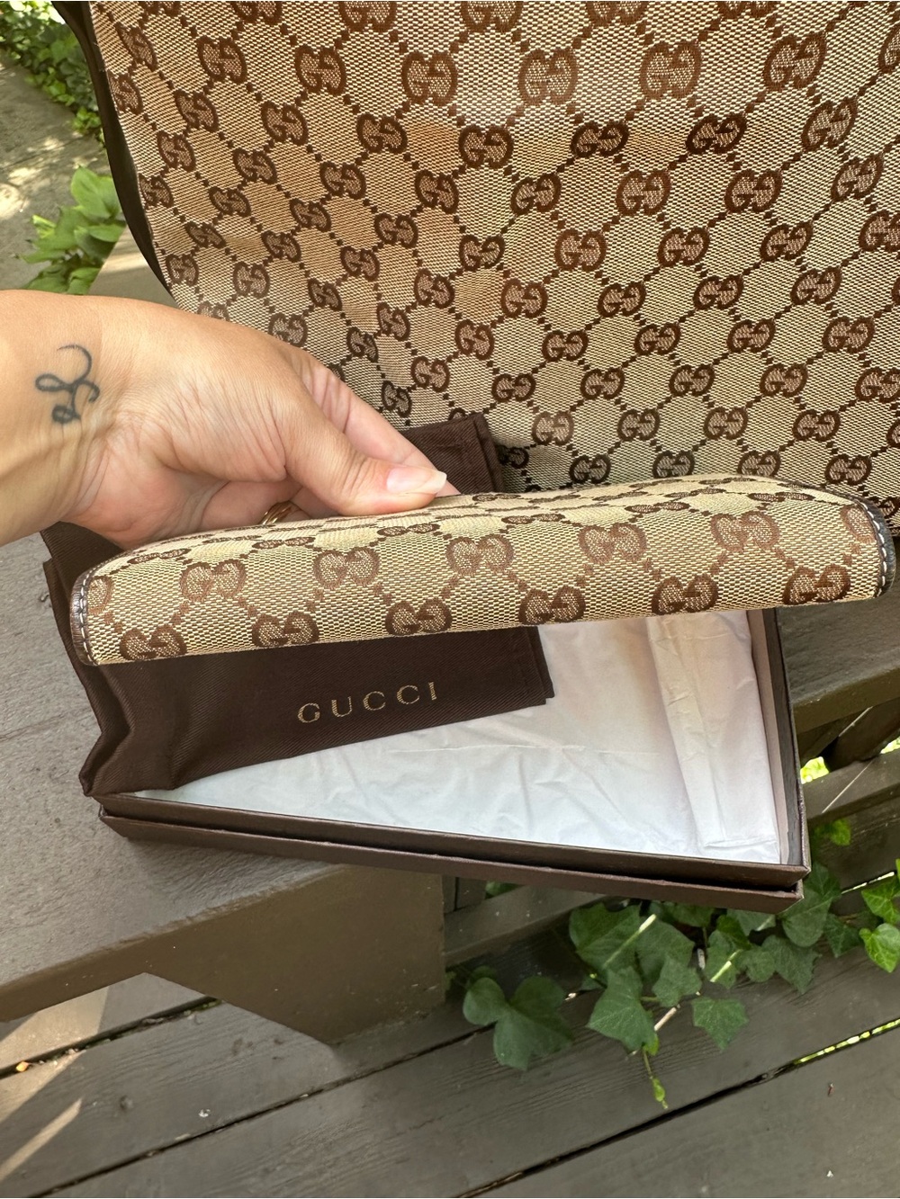 Gucci Belt Tote with Gucci Wallet Bundle - Picture 6 of 14